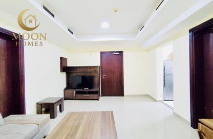 Apartment - 1 Bedroom - 2 Bathrooms for rent in Salaja Street - Doha Al Jadeed - Doha