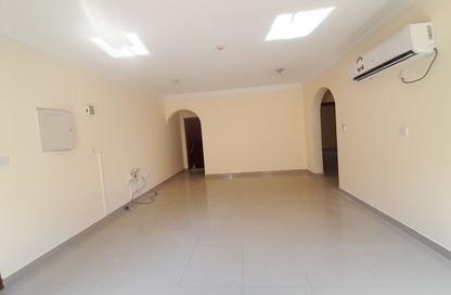 Apartment - 2 - 3 for rent in Al Mansoura - Al Mansoura - Doha