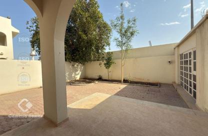 Villa - 3 Bedrooms - 5 Bathrooms for rent in New Salata - Salata - Doha