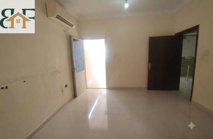Apartment - 1 Bedroom - 1 Bathroom for rent in Umm Ghwailina Comm - Umm Ghuwalina - Umm Ghuwailina - Doha Apartment - 1 Bedroom - 1 Bathroom for rent in Umm Ghwailina Comm - Umm Ghuwalina - Umm Ghuwailina - Doha