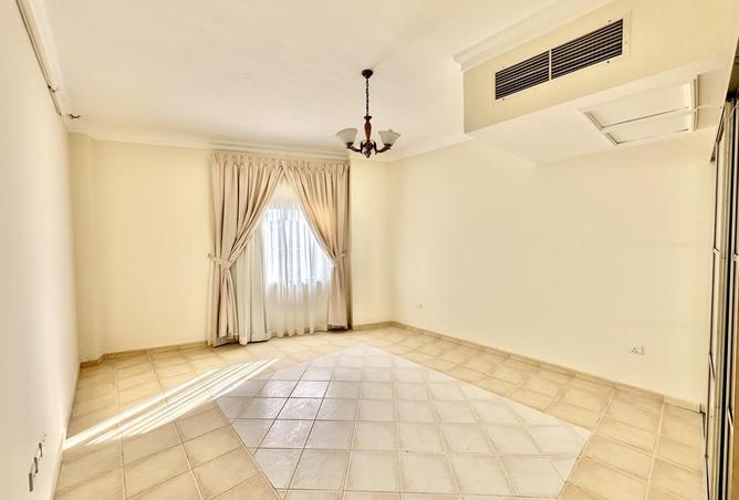 57831287 - Property Image 3