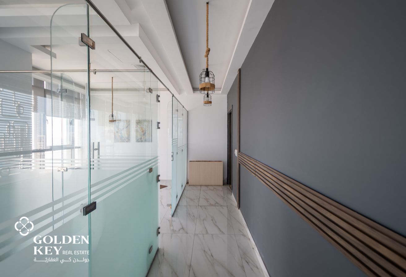 Fitted Office | High Floor | Sea View Balcony