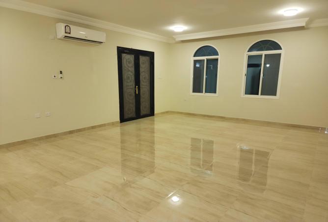 1022809 - Property Image 3