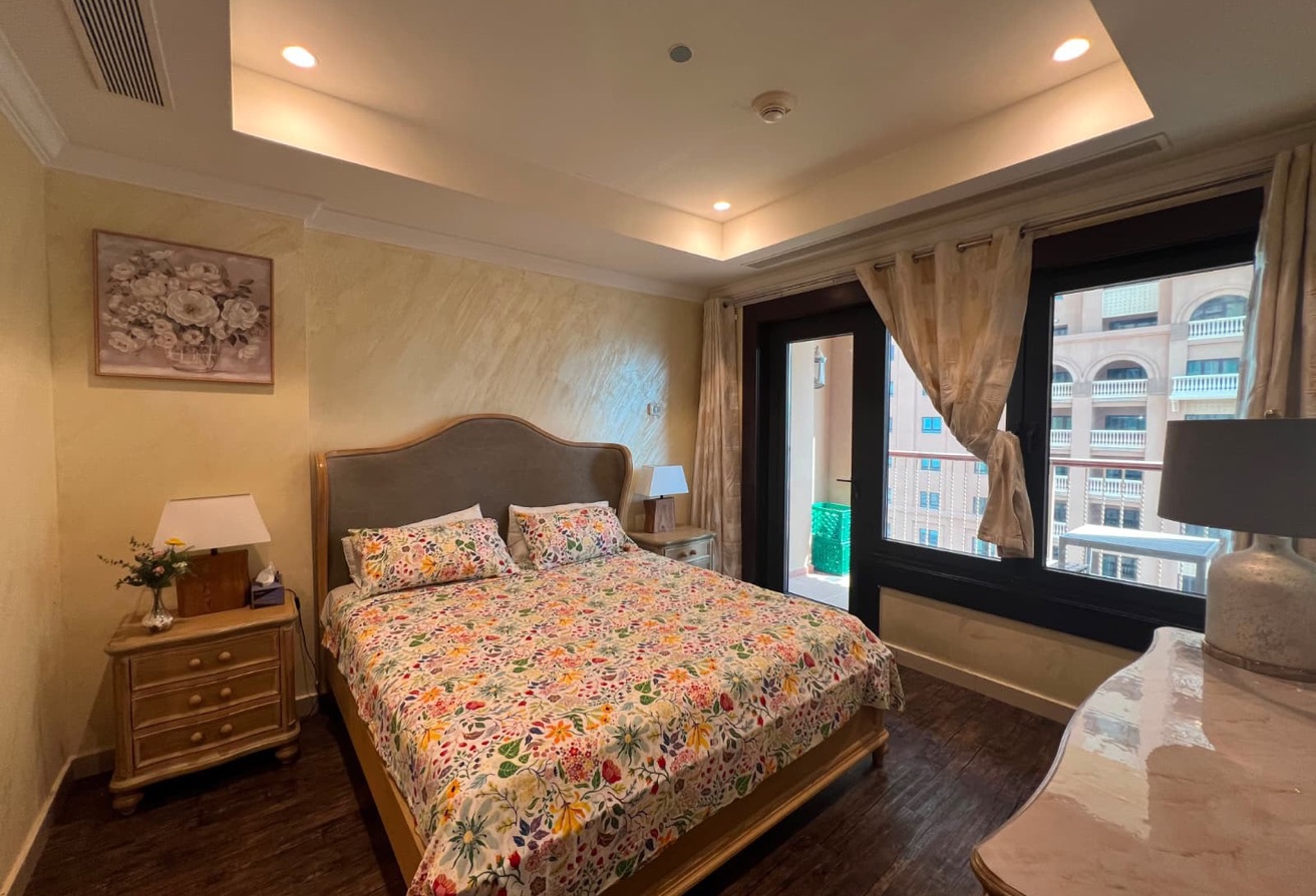 LUXURY 2BHK FULLY FURNISHED INCLUDING ALL BILLS WI thumbnail 4