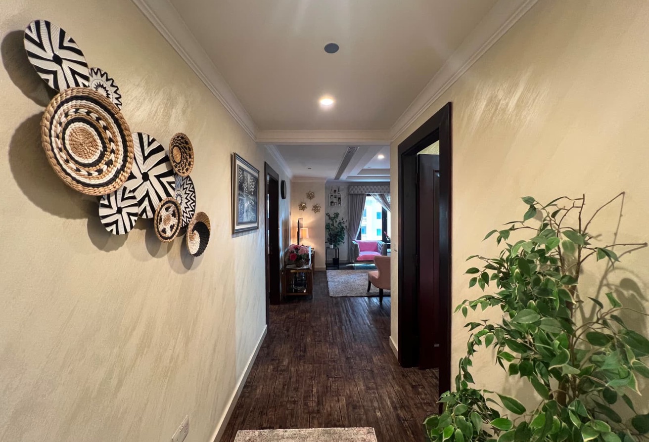 LUXURY 2BHK FULLY FURNISHED INCLUDING ALL BILLS WI thumbnail 6