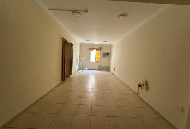 2OcJj1X2eFU - Property Main Image