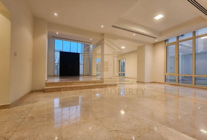 61280231 - Property Image 3