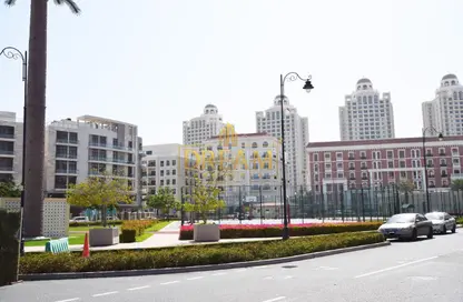 Villa - 5 Bedrooms - 6 Bathrooms for sale in The Pearl Island - Doha