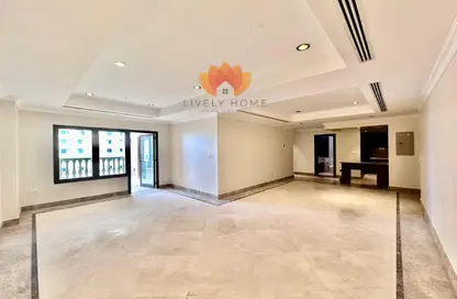 شقة - 2 غرف نوم - 3 حمامات للايجار في طريق بورتو الشرقي - بورتو أرابيا - جزيرة اللؤلؤة - الدوحة