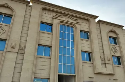 Apartment - 2 Bedrooms - 2 Bathrooms for rent in Al Messila - Al Messila - Doha