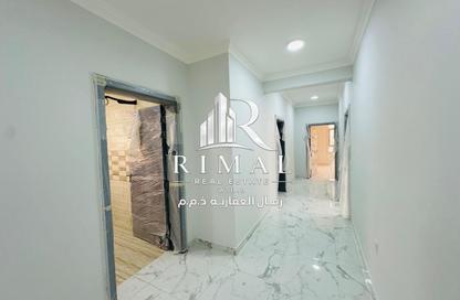 Apartment - 3 Bedrooms - 2 Bathrooms for rent in Umm Ghwailina Comm - Umm Ghuwalina - Umm Ghuwailina - Doha