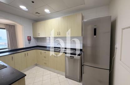 Apartment - 2 Bedrooms - 3 Bathrooms for rent in West Porto Drive - Porto Arabia - The Pearl Island - Doha