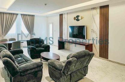 Apartment - 2 Bedrooms - 2 Bathrooms for rent in Asim Bin Omar Street - Al Mansoura - Doha