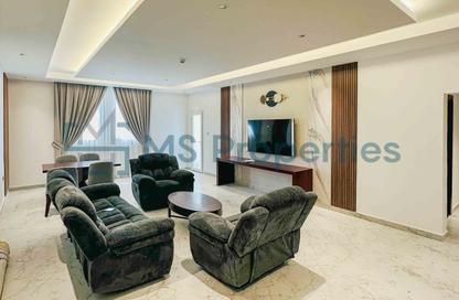 Apartment - 2 Bedrooms - 2 Bathrooms for rent in Asim Bin Omar Street - Al Mansoura - Doha