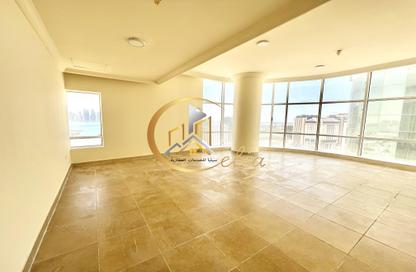 Apartment - 3 Bedrooms - 2 Bathrooms for rent in Al Khair Tower - Corniche Road - Corniche Road - Doha Apartment - 3 Bedrooms - 2 Bathrooms for rent in Al Khair Tower - Corniche Road - Corniche Road - Doha