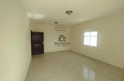 Apartment - 3 Bedrooms - 2 Bathrooms for rent in Anas Street - Fereej Bin Mahmoud North - Fereej Bin Mahmoud - Doha