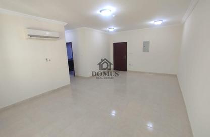 Apartment - 3 Bedrooms - 2 Bathrooms for rent in Anas Street - Fereej Bin Mahmoud North - Fereej Bin Mahmoud - Doha