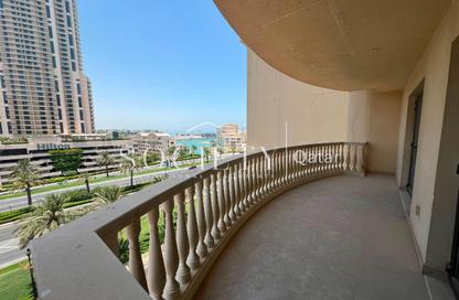 Apartment - 2 Bedrooms - 3 Bathrooms for rent in West Porto Drive - Porto Arabia - The Pearl Island - Doha