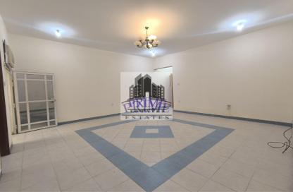 Apartment - 2 Bedrooms - 2 Bathrooms for rent in Al Mansoura - Al Mansoura - Doha