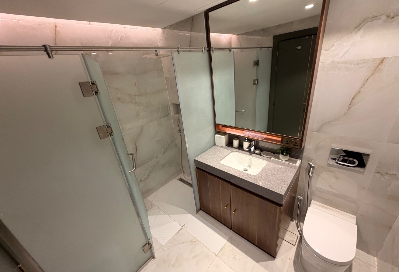 Exclusive 2BR Furnished Home | Porto Arabia thumbnail 9