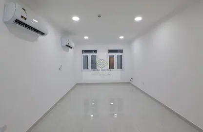 Apartment - 1 Bedroom - 1 Bathroom for rent in Al Mansoura - Al Mansoura - Doha