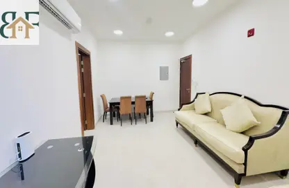 شقة - 3 غرف نوم - 2 حمامات للايجار في المنصورة - المنصورة - الدوحة