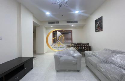 Apartment - 2 Bedrooms - 3 Bathrooms for rent in Anas Street - Fereej Bin Mahmoud North - Fereej Bin Mahmoud - Doha