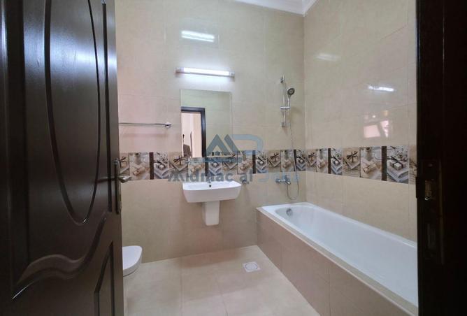 51909205 - Property Image 2