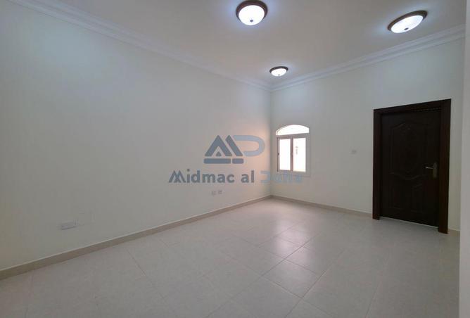 51909205 - Property Image 3