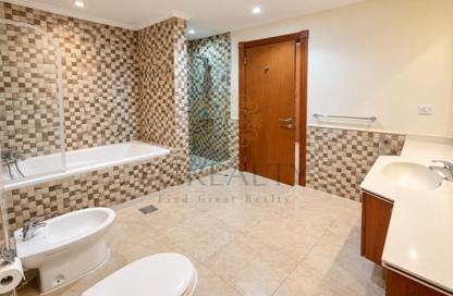 Apartment - 2 - 3 for sale in West Porto Drive - Porto Arabia - The Pearl Island - Doha Apartment - 2 - 3 for sale in West Porto Drive - Porto Arabia - The Pearl Island - Doha