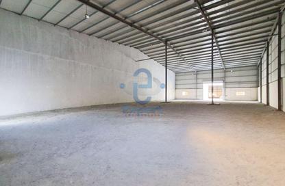 Warehouse - Studio - 3 Bathrooms for rent in Industrial Area 2 - Industrial Area - Industrial Area - Doha