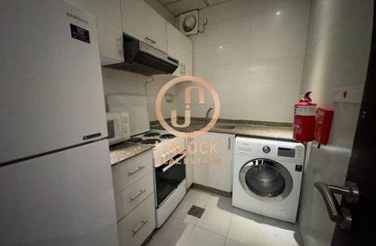 Apartment - 2 Bedrooms - 2 Bathrooms for rent in Umm Ghwailina Comm - Umm Ghuwalina - Umm Ghuwailina - Doha