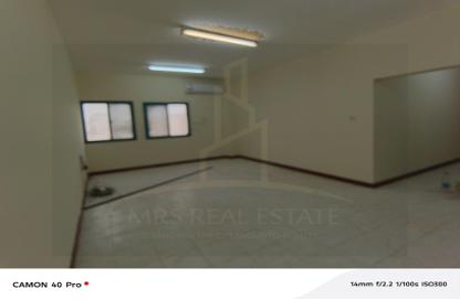 Apartment - 3 Bedrooms - 2 Bathrooms for rent in Hadramout Street - Doha Al Jadeed - Doha