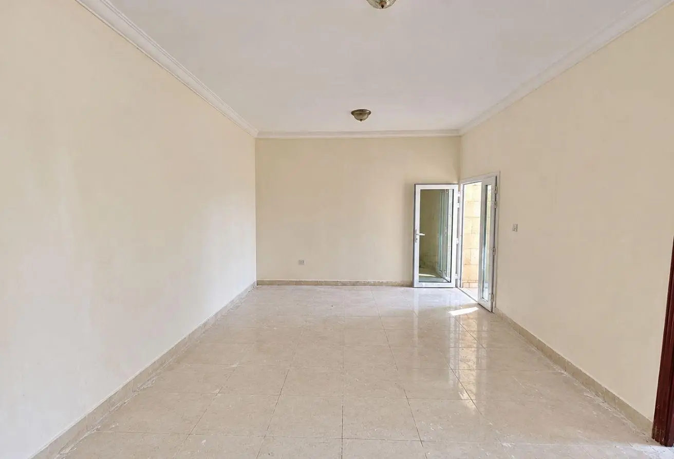 63922100 - Property Main Image