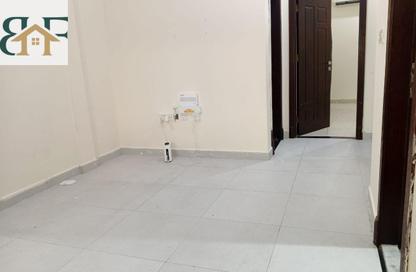 Apartment - 1 Bedroom - 2 Bathrooms for rent in Bin Omran - Fereej Bin Omran - Doha Apartment - 1 Bedroom - 2 Bathrooms for rent in Bin Omran - Fereej Bin Omran - Doha