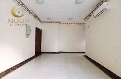 Apartment - 2 Bedrooms - 2 Bathrooms for rent in Al Mansoura - Al Mansoura - Doha