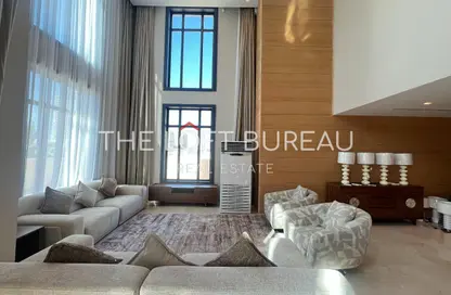 تاون هاوس - 5 غرف نوم - 6 حمامات للايجار في طريق بورتو الشرقي - بورتو أرابيا - جزيرة اللؤلؤة - الدوحة