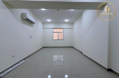 Apartment - 2 - 2 for rent in Thabit Bin Zaid Street - Al Mansoura - Doha