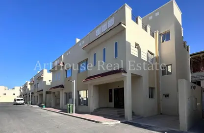 Villa - 5 Bedrooms - 6 Bathrooms for rent in Izghawa - Izghawa - Doha