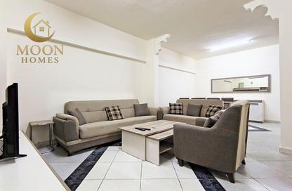 Apartment - 2 Bedrooms - 2 Bathrooms for rent in Old Salata - Salata - Doha