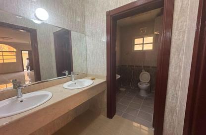 Villa - 6 Bedrooms - 6 Bathrooms for rent in Down Town - Down Town - Al Khor