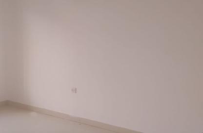 Villa - Studio - 1 Bathroom for rent in Al Aziziyah - Doha