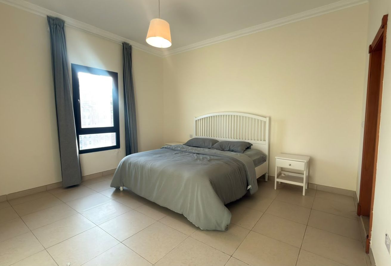 LAVISH FF 1 BEDROOM IN PEARL @ 8000 ONLY thumbnail 4