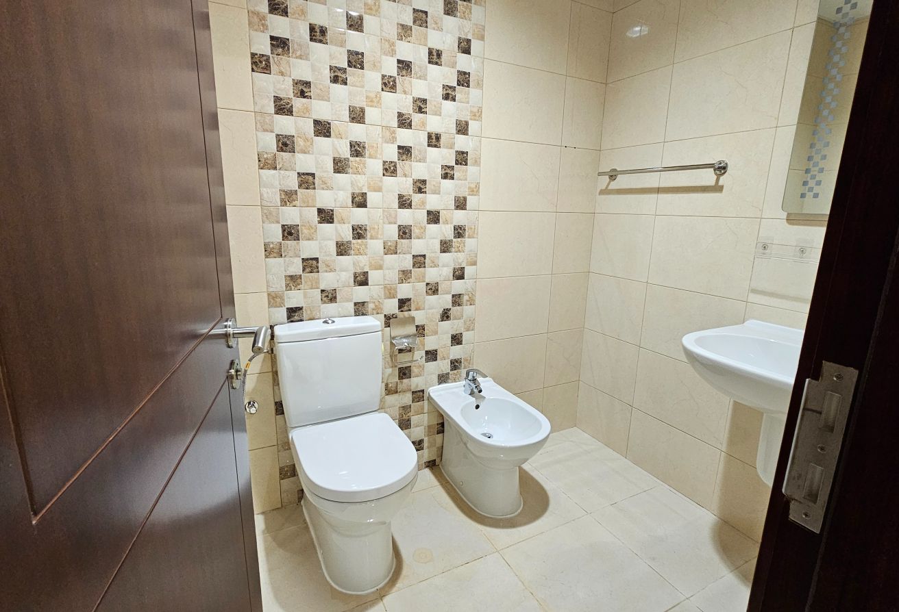 Spacious 2-Bedroom Semi-Furnished Apartment | Lusa thumbnail 25