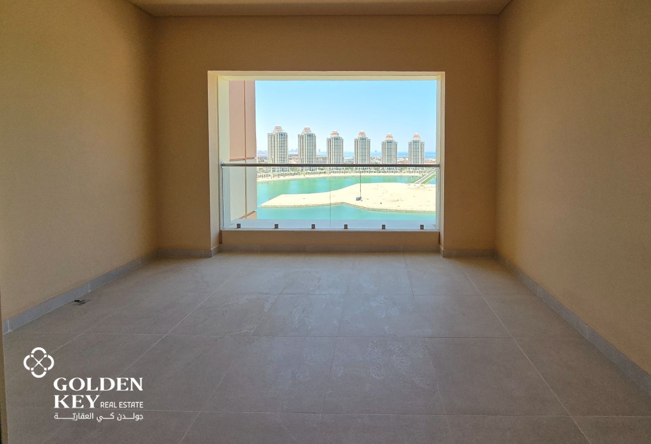 High Floor | Spacious 1BR w/ Balcony and Sea View