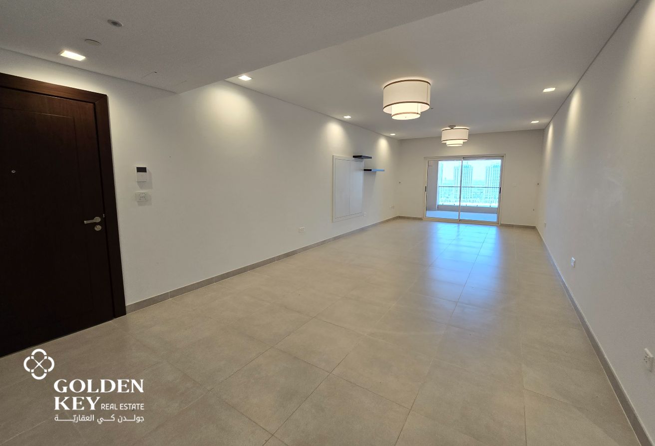 High Floor | Spacious 1BR w/ Balcony and Sea View