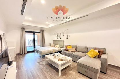 Apartment - Studio - 1 for rent in East Porto Drive - Porto Arabia - The Pearl Island - Doha