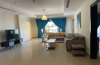 Apartment - 1 Bedroom - 2 Bathrooms for rent in West Porto Drive - Porto Arabia - The Pearl Island - Doha