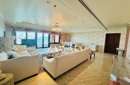 Apartment - 3 Bedrooms - 5 Bathrooms for rent in East Porto Drive - Porto Arabia - The Pearl Island - Doha Apartment - 3 Bedrooms - 5 Bathrooms for rent in East Porto Drive - Porto Arabia - The Pearl Island - Doha