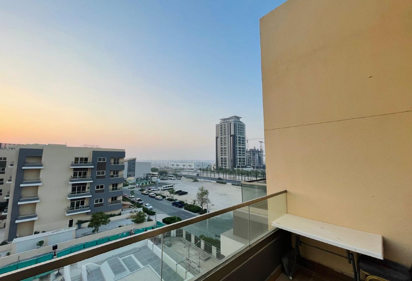 ELEGANT FF 2BHK HUGE BALCONY SPACIOUS APARTMENT thumbnail 13